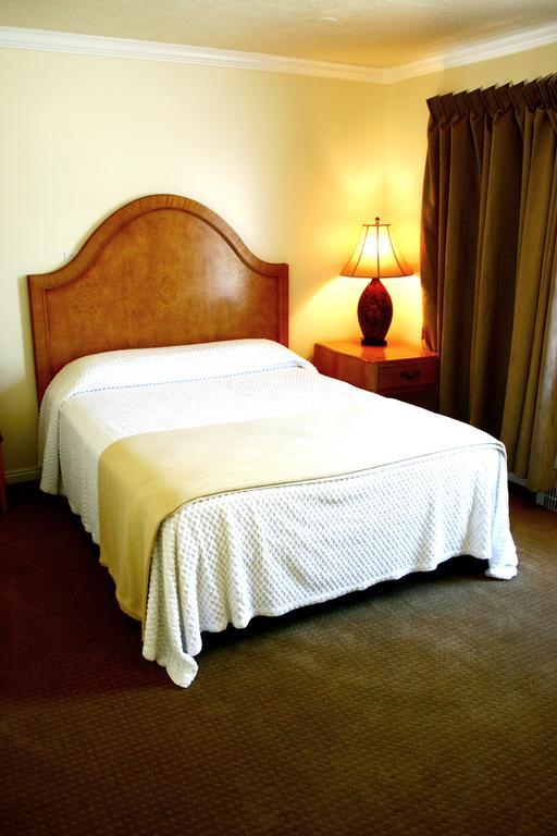 تريمونتون Marble Motel الغرفة الصورة
